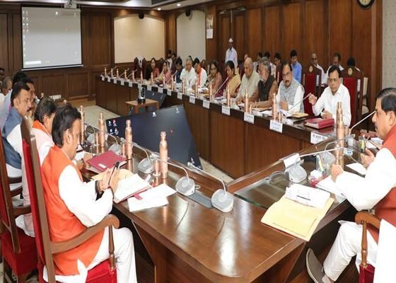 MP Cabinet: 200% compensation for high-tension lines passing through farmland, 30% penalty for failing to vacate government accommodation