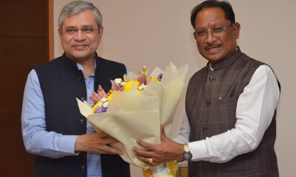 New Delhi: Chief Minister Sai paid a courtesy call to the Union Railway Minister, detailed discussions were held on new projects