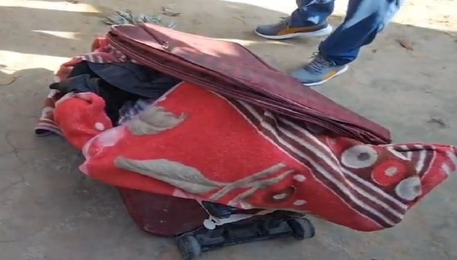 Jashpur: Wife kills husband, puts body in suitcase, calls daughter to inform about murder