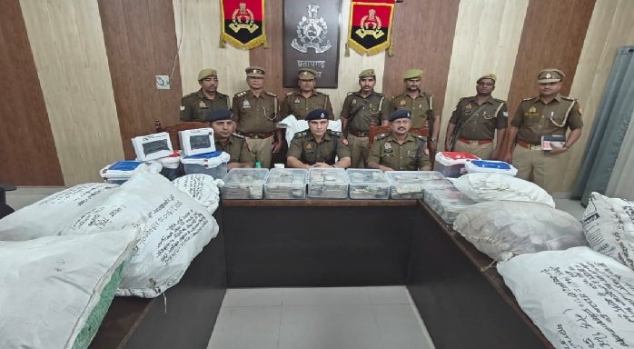 UP News: 2 crore rupees in cash recovered in a raid at a marijuana smuggler's house, the largest cash seizure in UP Police history