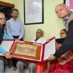 Chhattisgarh: Chief Minister Sai congratulated eminent Chhattisgarh litterateur Vinod Kumar Shukla on being awarded the Jnanpith Award