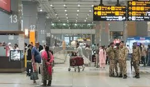 Airfares Cap: The government has put a brake on the arbitrary fares of airlines, implementing a fare cap on all routes