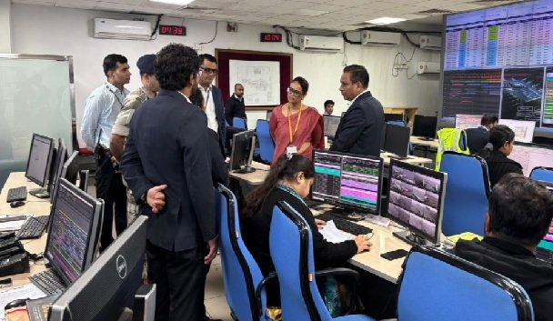 IndiGo Crisis: Government tightens its grip on IndiGo, directs it to cut flights by 10%