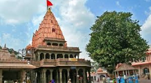 MP News: Ujjain's Shri Mahakaleshwar Temple received offerings worth over 1 billion rupees in a year, along with jewelry worth more than 130 million rupees