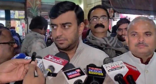 MP News: Under-construction temple gate collapses in Naugaon, Chhatarpur; one dead, three laborers injured