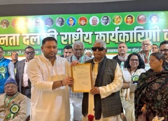 Patna: Big meeting of RJD in Patna, Tejashwi Yadav becomes acting national president