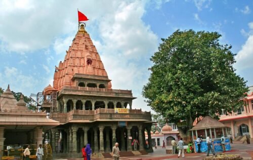 Ujjain: Mahakal temple will remain open for 44 hours on Mahashivratri, with 1 million devotees expected to visit