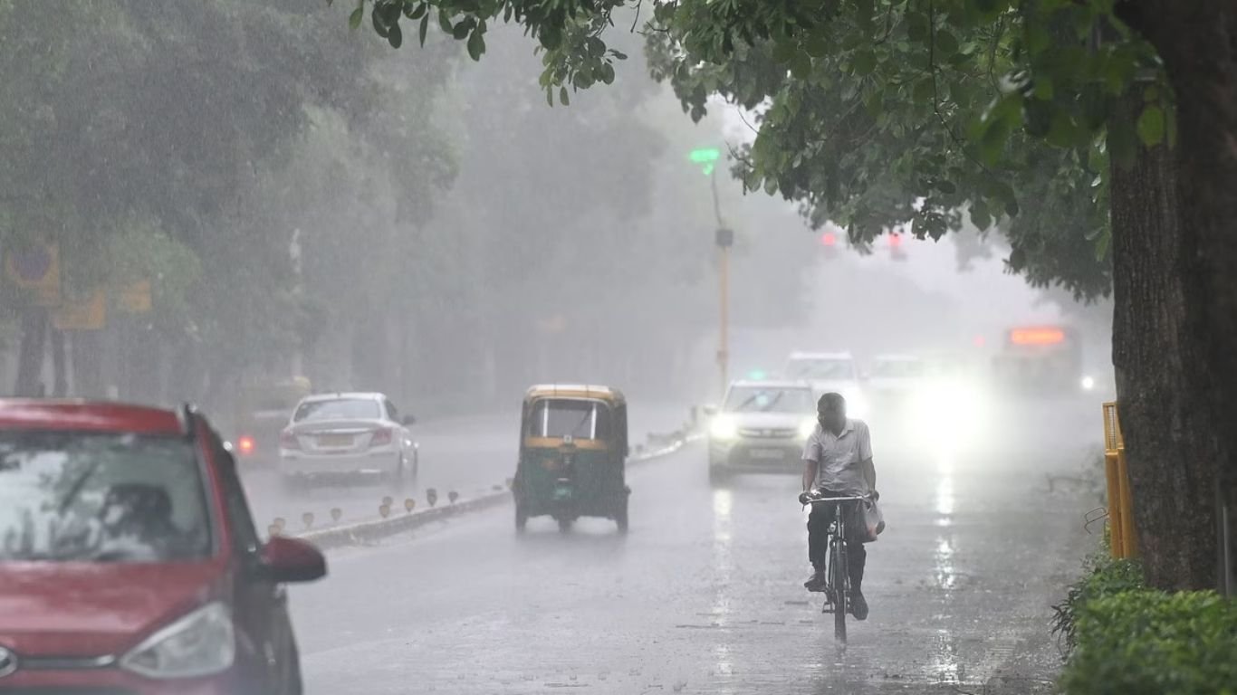 MP Weather Alert, MP Rain Forecast 2026, Gwalior Chambal Weather, Thunderstorm Alert MP