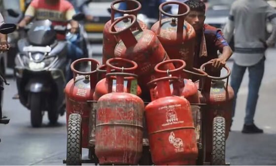 LPG price hike, domestic gas cylinder price, LPG cylinder price Delhi, gas cylinder price increase India commercial cylinder price,Iran Israel war gas supply, LPG price India 2026
