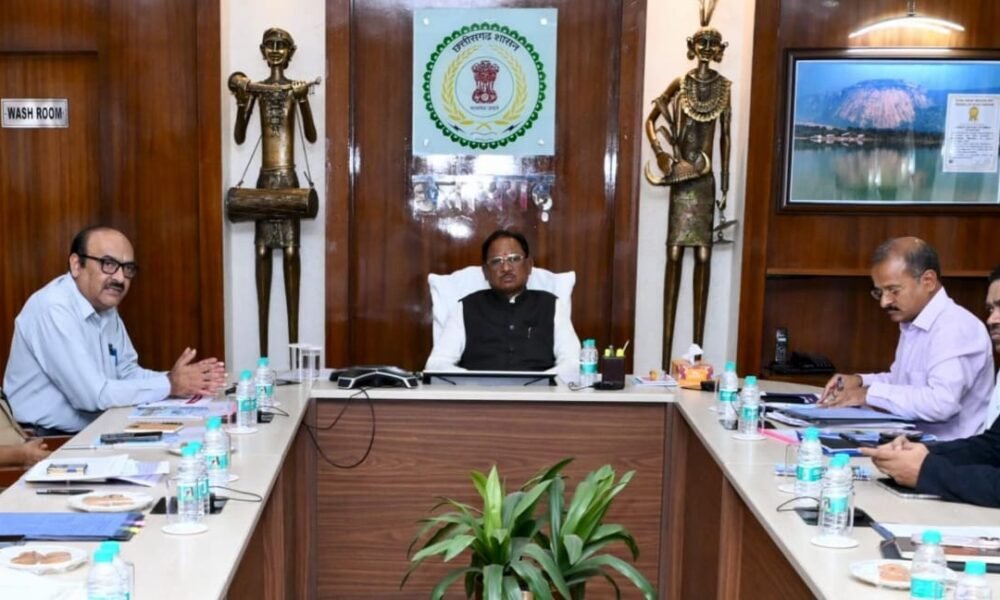 Chhattisgarh fuel supply review, Vishnu Deo Sai meeting, west asia crisis India impact, LPG petrol diesel availability CG, control room number Chhattisgarh, black marketing action CG