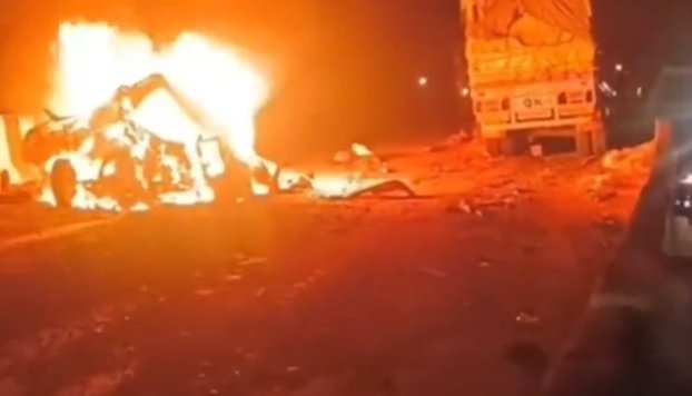 Mirzapur accident news, UP road accident 2026, Bolero fire accident, truck brake fail accident, Maihar family accident, India road tragedy, Mirzapur highway accident