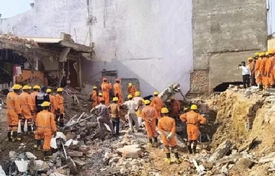 anuppur building collapse, kotma bus stand accident, madhya pradesh news, building collapse india, rescue operation ndrf, mp accident news