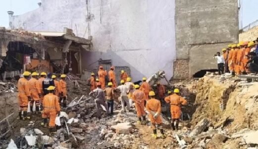 anuppur building collapse, kotma bus stand accident, madhya pradesh news, building collapse india, rescue operation ndrf, mp accident news