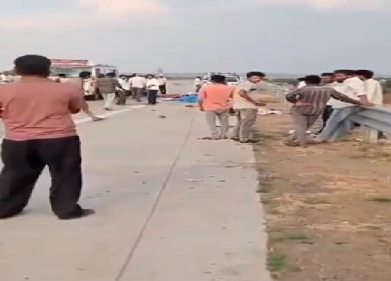 jalna accident, maharashtra road accident, women workers death jalna, nagpur mumbai expressway accident, truck tempo collision