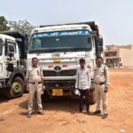 Raipur: छत्तीसगढ़ में अवैध खनन पर बड़ी कार्रवाई, 4 हाईवा जब्त, सरकार की जीरो टॉलरेंस नीति जारी Chhattisgarh illegal mining, Raipur mining raid, sand transport case, mining department action, illegal transport Chhattisgarh, Vishnu Deo Sai, mining news CG, हाईवा जब्त, रेत परिवहन, खनिज विभाग