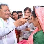 Vishnu Deo Sai, CM Sai, Sushasan Tihar 2026, Balodabazar news, Karhibazar camp, health department stall, eye glasses distribution, Chhattisgarh government, मुख्यमंत्री विष्णु देव साय, सुशासन तिहार, स्वास्थ्य योजना, बलौदाबाजार समाचार