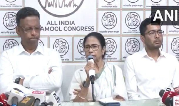 ममता बनर्जी, पश्चिम बंगाल चुनाव, बंगाल चुनाव रिजल्ट, भाजपा सरकार, TMC हार, ममता इस्तीफा, चुनाव आयोग, कोलकाता प्रेस कॉन्फ्रेंस, बंगाल राजनीति, BJP West Bengal