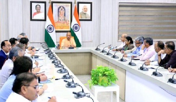 Yogi government energy saving, UP convoy reduction, public transport rule UP, PM Modi fuel saving appeal, work from home advisory, Uttar Pradesh news, Yogi Adityanath decisions, energy crisis India, virtual meetings government, khabritaau.com