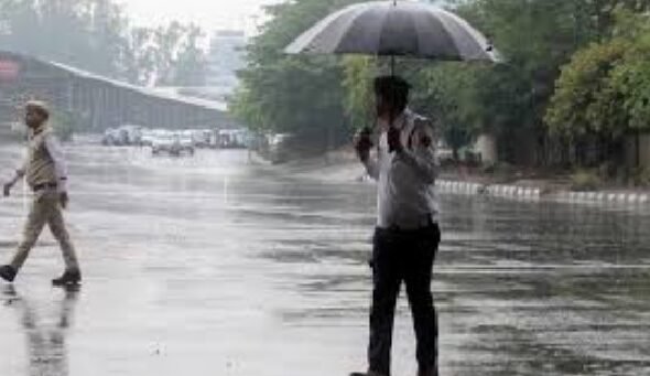 UP weather update, Uttar Pradesh rain alert, UP storm news, heatwave relief UP, Banda temperature drop, thunderstorm Uttar Pradesh, rain alert 75 districts, CM Yogi weather review, UP weather today, यूपी मौसम समाचार