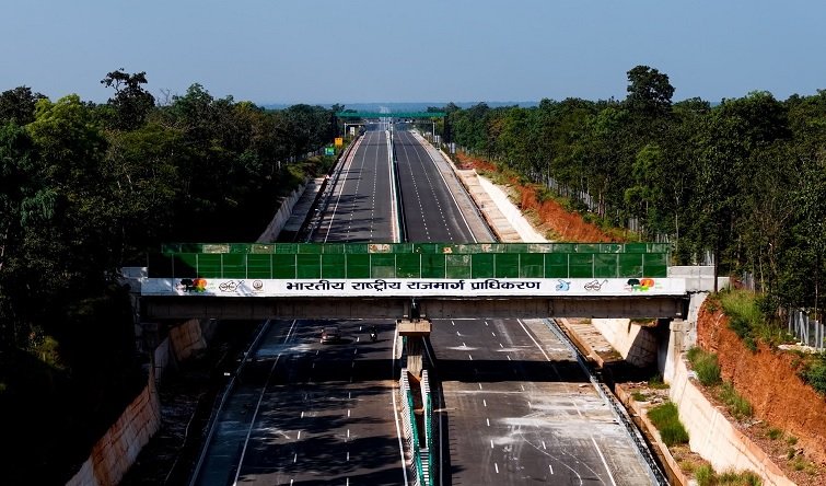 NHAI Green Highway, Fly Ash Road Construction, Chhattisgarh Highway Project, Green Infrastructure, Sustainable Development, Fly Ash Utilization, Eco Friendly Roads, NHAI Chhattisgarh, Highway Environment Project, Green Roads India