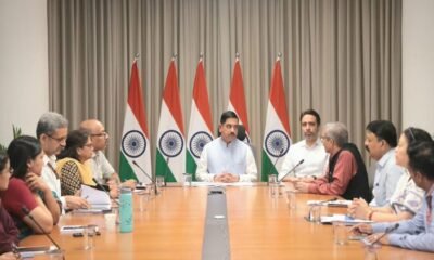 प्रह्लाद जोशी, शिक्षा मंत्रालय, धर्मेंद्र प्रधान इस्तीफा, Education Ministry, Cabinet Reshuffle, केंद्रीय मंत्री, मोदी सरकार, National News, Breaking News