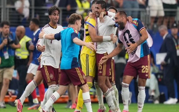 स्पेन, फ्रांस, FIFA World Cup 2026, स्पेन बनाम फ्रांस, मिकेल ओयारजाबाल, पेड्रो पोरो, किलियन एम्बाप्पे, लामिन यमाल, फुटबॉल वर्ल्ड कप, वर्ल्ड कप सेमीफाइनल, स्पेन फाइनल, Sports News