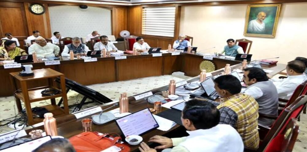 मध्यप्रदेश कैबिनेट, मोहन यादव, AI डेटा सेंटर, IT पार्क, केन बेतवा परियोजना, नमो हरित नगर योजना, स्कूटी योजना, विशेषज्ञ डॉक्टर भर्ती, डोंगला वेधशाला, सरदार सरोवर, MP Cabinet, Bhopal News