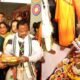 हरेली तिहार, हरेली 2026, विष्णु देव साय, मुख्यमंत्री विष्णु देव साय, पिंक ऑटो, नवा रायपुर, मुख्यमंत्री निवास, डॉ रमन सिंह, छत्तीसगढ़ लोक संस्कृति, कृषि औजार पूजा, गौमाता पूजा, ड्रोन दीदी, चंद्रकली वर्मा, हार्वेस्टर सब्सिडी, 16 लाख रुपए चेक, पारिजात पौधरोपण, गेड़ी, बिल्लस, छत्तीसगढ़ी खेल, Chhattisgarh News, Hareli Tihar 2026, CM Vishnu Deo Sai