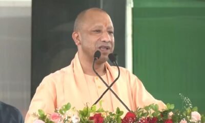 योगी आदित्यनाथ नौकरी ऐलान, यूपी में 1 लाख नौकरी, UP Police Recruitment 2026, 32 हजार पुलिस भर्ती, UP TET 13 लाख अभ्यर्थी, योगी आदित्यनाथ बलिया, योगी आदित्यनाथ देवरिया, अखिलेश यादव, JPNIC विवाद, यूपी बाढ़ राहत