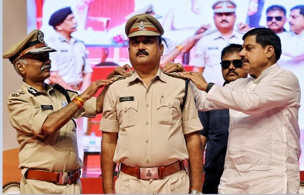 मध्यप्रदेश पुलिस भर्ती 2026, MP Police Recruitment, MP Police Vacancy, पुलिस भर्ती, 9662 पद भर्ती, MP Police Bharti, SI भर्ती, सूबेदार भर्ती, SISF Battalion, मोहन यादव, कैलाश मकवाना, MP Police News, मध्यप्रदेश पुलिस, सरकारी नौकरी, Police Jobs MP