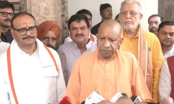 UP Cabinet Meeting, Yogi Adityanath, UP Cabinet Decisions, Jewar Airport Expressway, Ganga Expressway, Prayagraj Chitrakoot Development Authority, PM Fasal Bima Yojana, UP Nomadic Development Board, Madarsa Act Amendment, Uttar Pradesh News, Hindi News