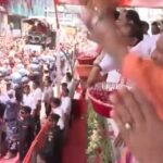Kawad Yatra 2026: मेरठ में CM योगी ने कांवड़ियों पर की पुष्प वर्षा, बोल बम के जयकारों से गूंजा माहौल कांवड़ यात्रा 2026, Kawad Yatra 2026, CM Yogi Adityanath, योगी आदित्यनाथ, मेरठ कांवड़ यात्रा, कांवड़ियों पर पुष्प वर्षा, Meerut News, Kanwar Yatra, Kanwariya, Bol Bam, Uttar Pradesh News, UP News, कांवड़ यात्रा