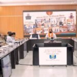 बिहार में अपराधियों पर सख्ती के निर्देश, सीएम सम्राट चौधरी ने बुलाई हाईलेवल बैठक, डायल-112 और साइबर क्राइम पर फोकस बिहार कानून व्यवस्था, सम्राट चौधरी बैठक, बिहार अपराध नियंत्रण, बिहार पुलिस, महिला सुरक्षा बिहार, डायल 112, साइबर क्राइम हेल्पलाइन 1930, बिहार डीजीपी, सीसीए कानून, बिहार अपराध समाचार