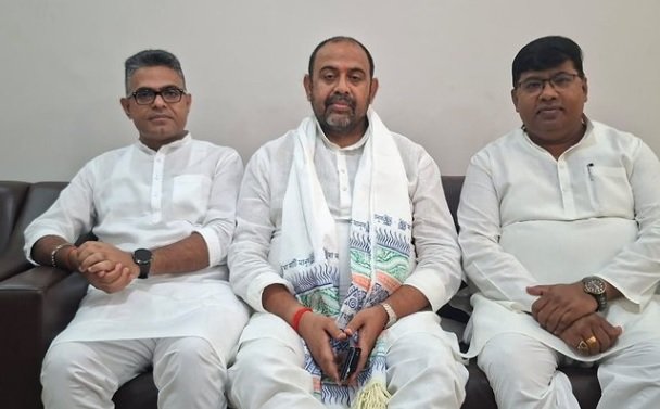 सारण शिक्षक निर्वाचन क्षेत्र, बिहार MLC चुनाव 2026, रामपुकार सिन्हा, RLM विधायक, उपेंद्र कुशवाहा, आनंद पुष्कर, NDA, JDU, बिहार विधान परिषद चुनाव