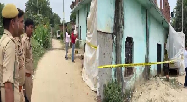 प्रयागराज के बरईपुर गांव में जमीन के नीचे दबे तीन ड्रमों से करोड़ों रुपये की नकदी मिलने के मामले की जांच करते पुलिस और अधिकारी।